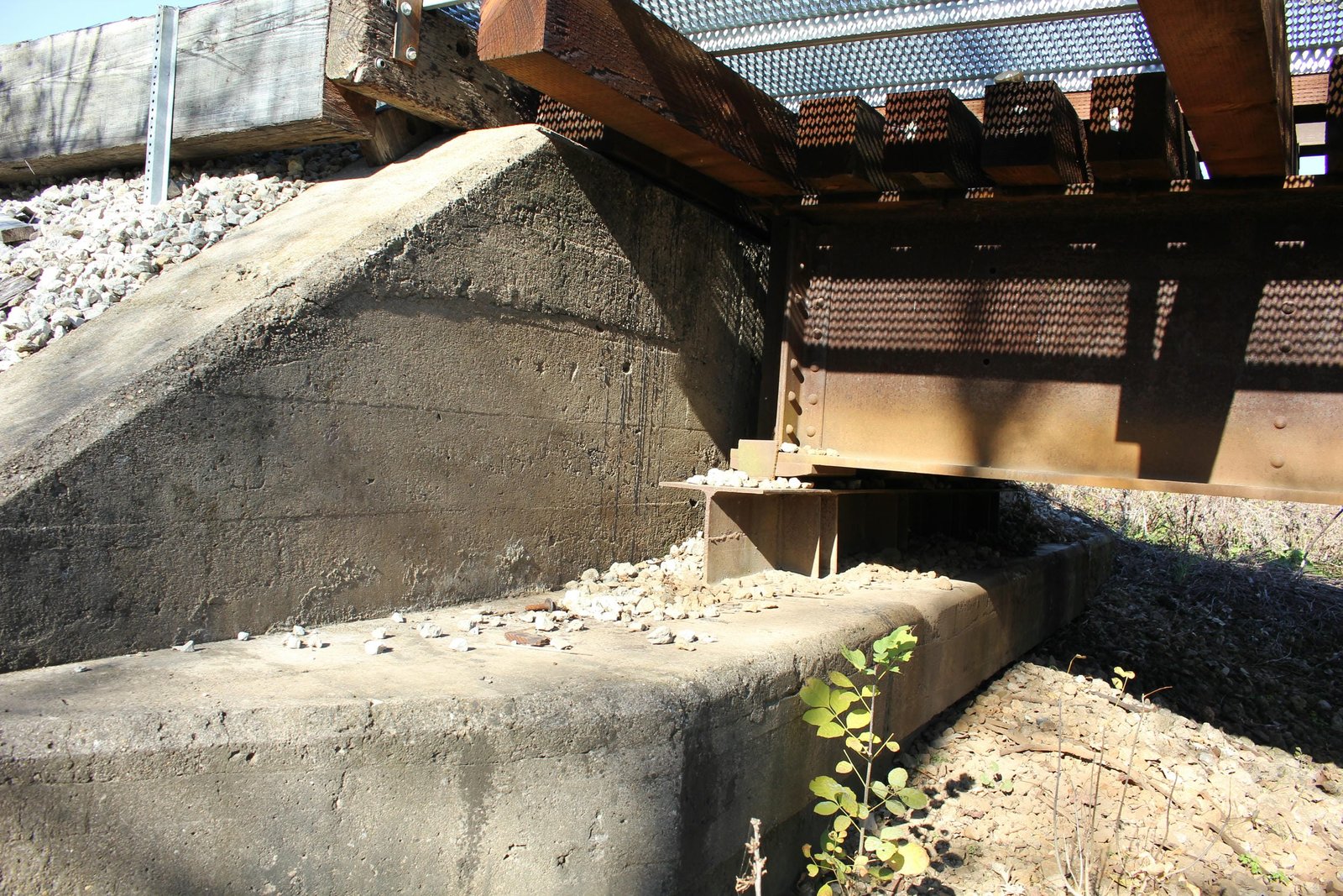 West abutment